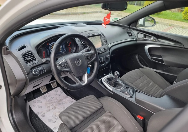 Opel Insignia cena 45900 przebieg: 154000, rok produkcji 2015 z Dobiegniew małe 497